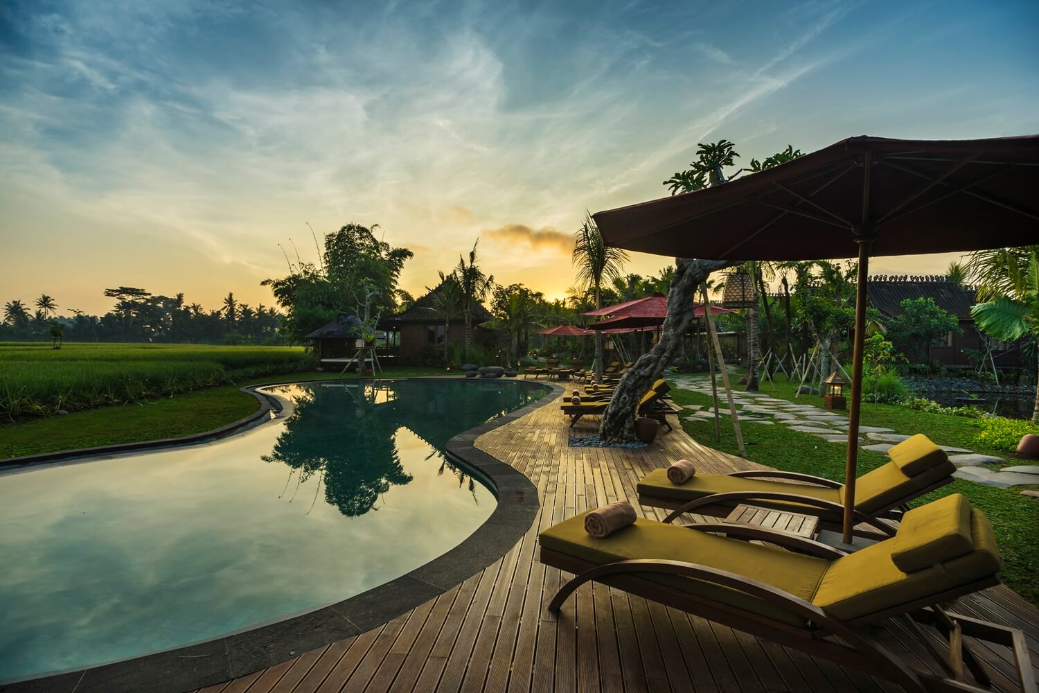 Review Khách Sạn Bali View Đẹp Giá Cả Lại Thân Thiện Túi Tiền
