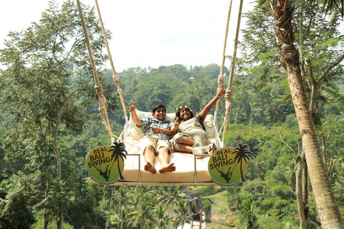 Đi Đu Đưa Đi” Với Trò Chơi Bali Swing Đảm Bảo Hết Buồn